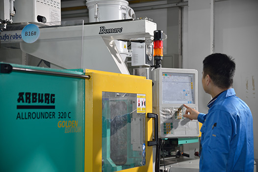 Plastic injection molding manufacturing